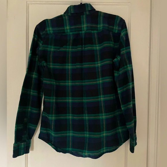 Gap men’s flannel button down. Size medium. - Picture 3 of 3